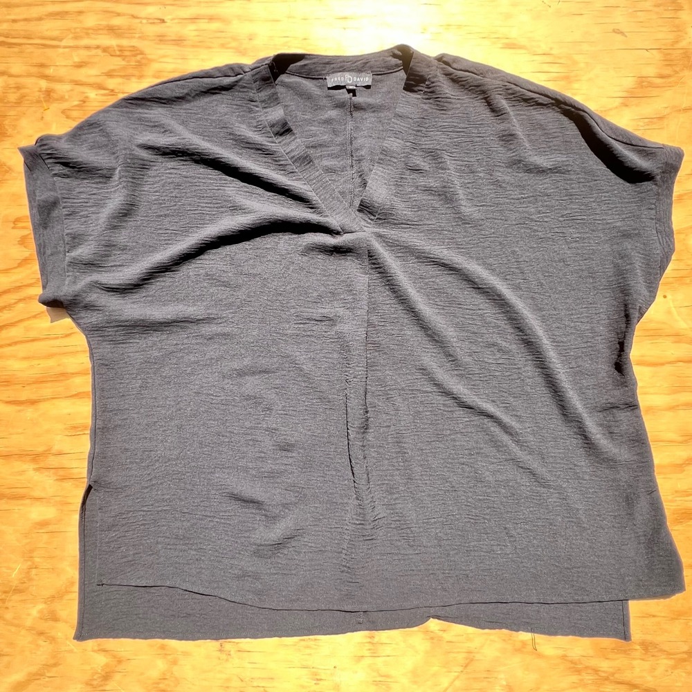 Fred David Womens 2X Charcoal Gray V-Neck Pleated Front Blouse Cap Sleeve Top